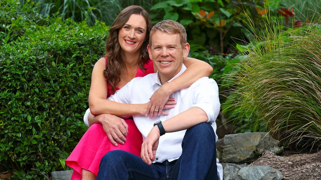 Chris Hipkins Proposes to Toni Grace: The Botanical Garden Story
